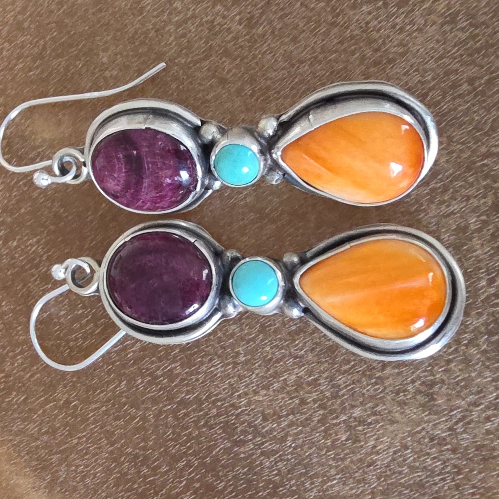 Beautiful Native American Navajo Handmade Turquoise & Spiny Earrings 🩵💜🧡🌅🎁 - Picture 4 of 10